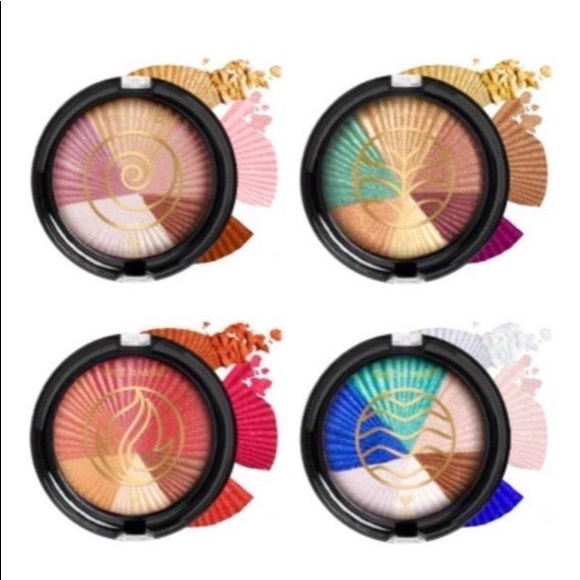 🔥 COLOR ICON FIRE EYESHADOW PALETTE 🔥 - Picture 2 of 5